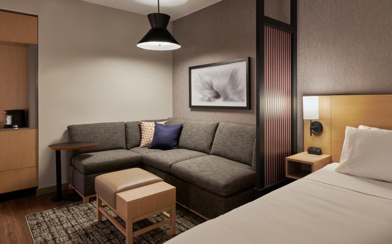 Hyatt Place Sacramento International Airport Екстер'єр фото
